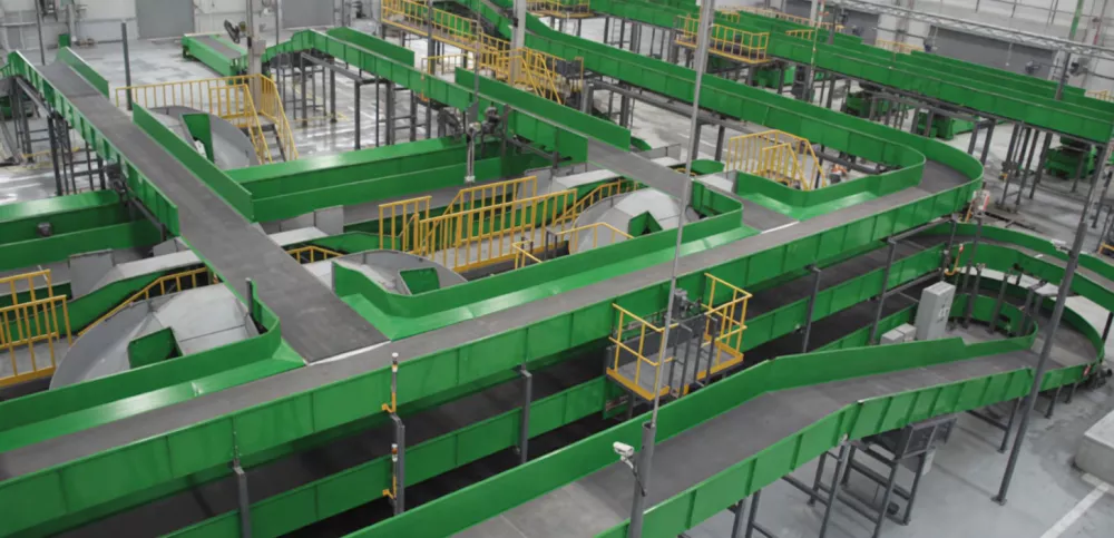 NMRV worm gearbox on warehouse sortation conveyor